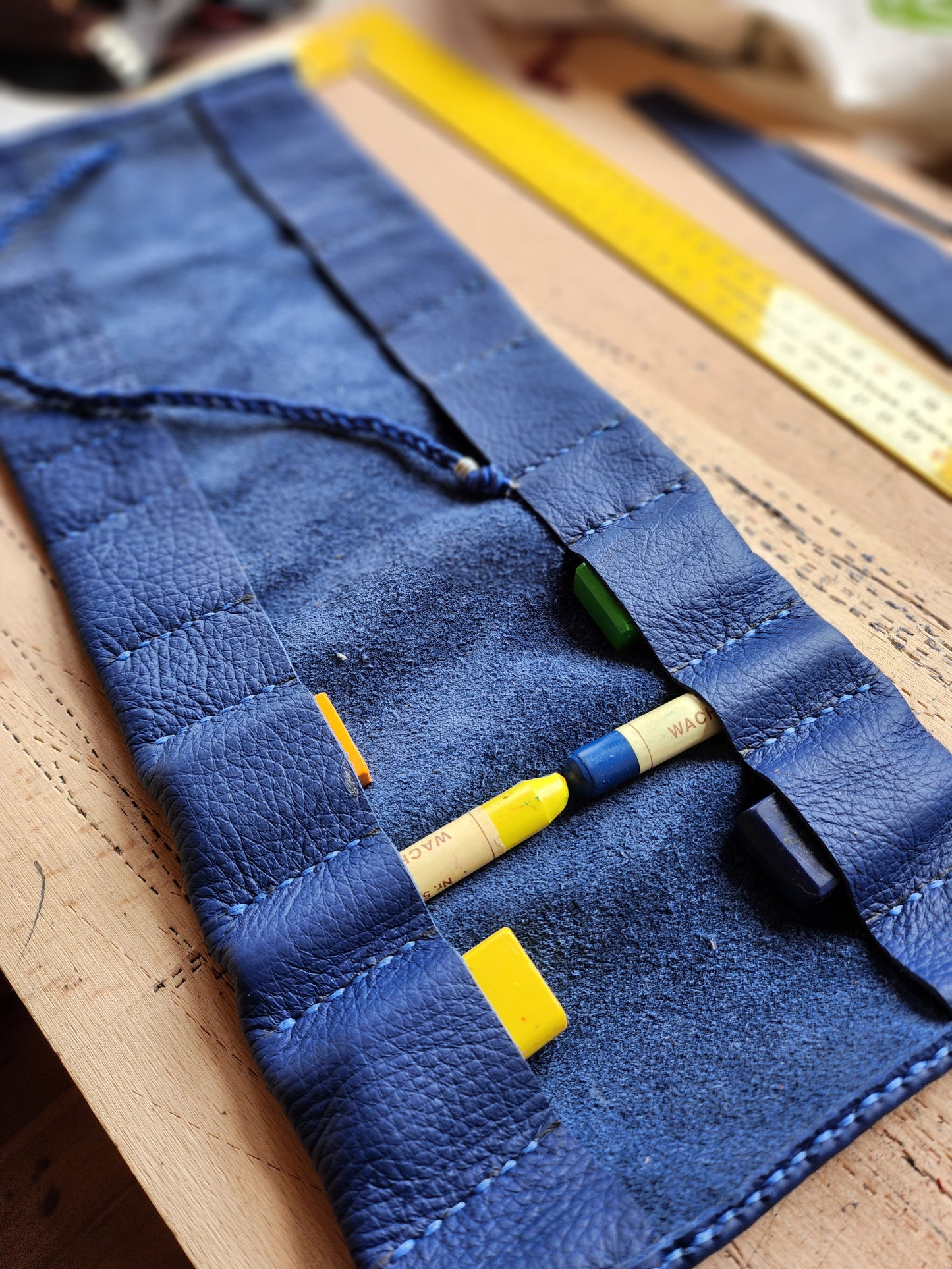 Rollmäppchen aus Leder - handgenäht - blau