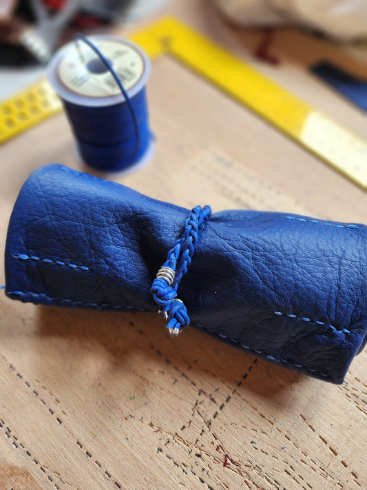 Rollmäppchen aus Leder - handgenäht - blau