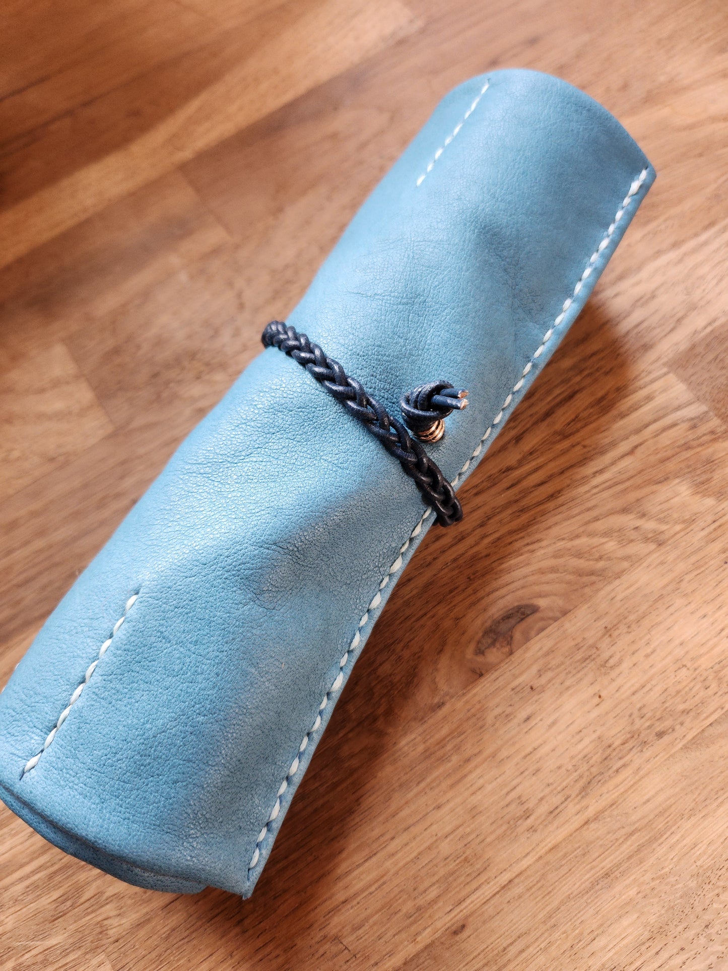 Rollmäppchen aus Leder - handgenäht - hellblau